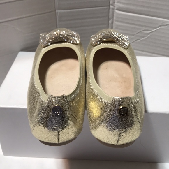 Stuart Weitzman man made champagne gold flats with crystals bow - Picture 2 of 5